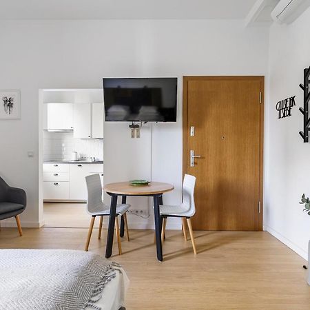 Homewell Apartments Zelazko Poznań Kültér fotó
